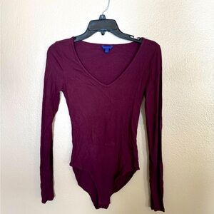 Aeropostale bodysuit. Good condition size small maroon